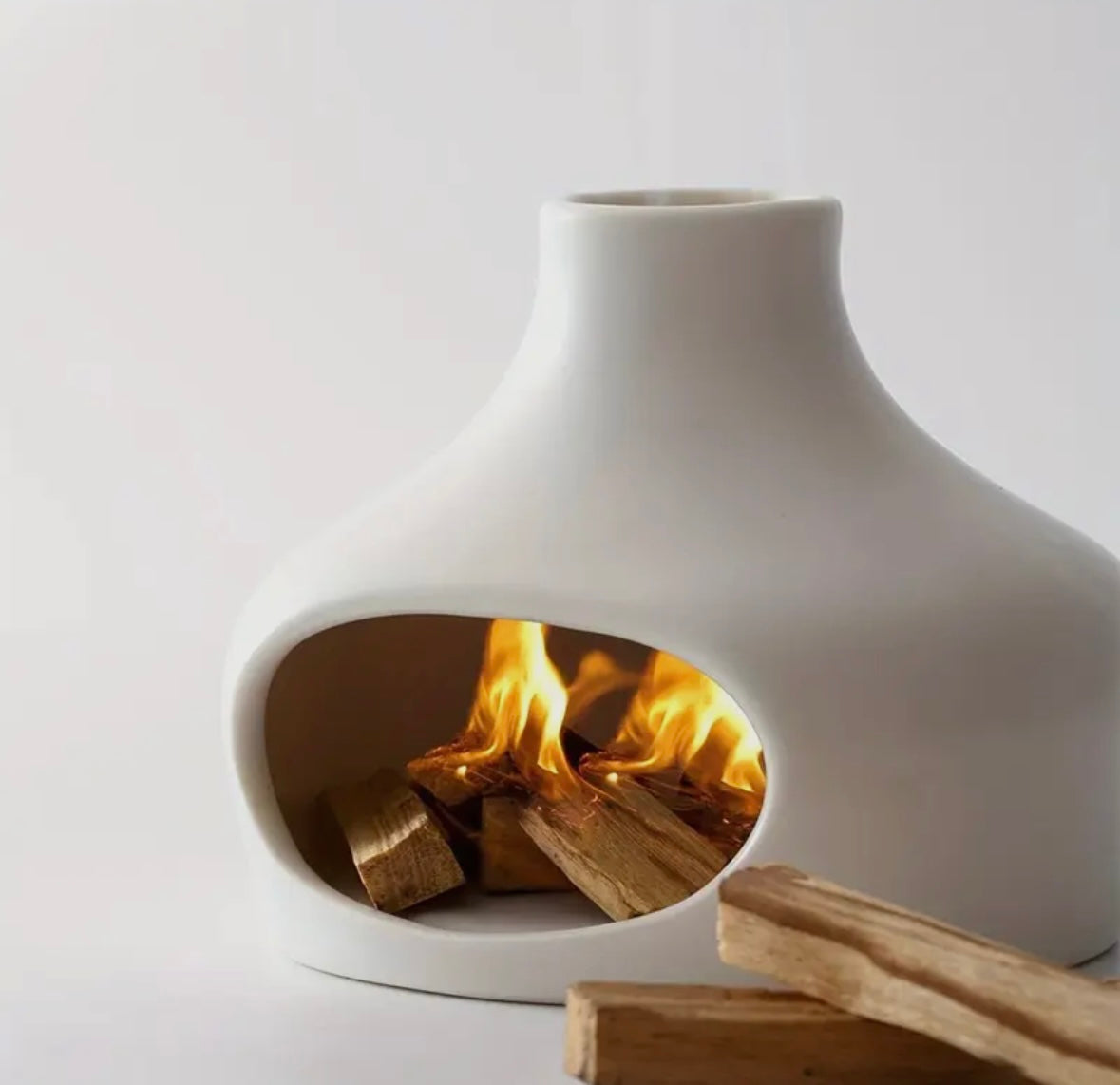 Palo Santo & Sage Ceramic Chimney Burner – Minimalist Aromatherapy Decor