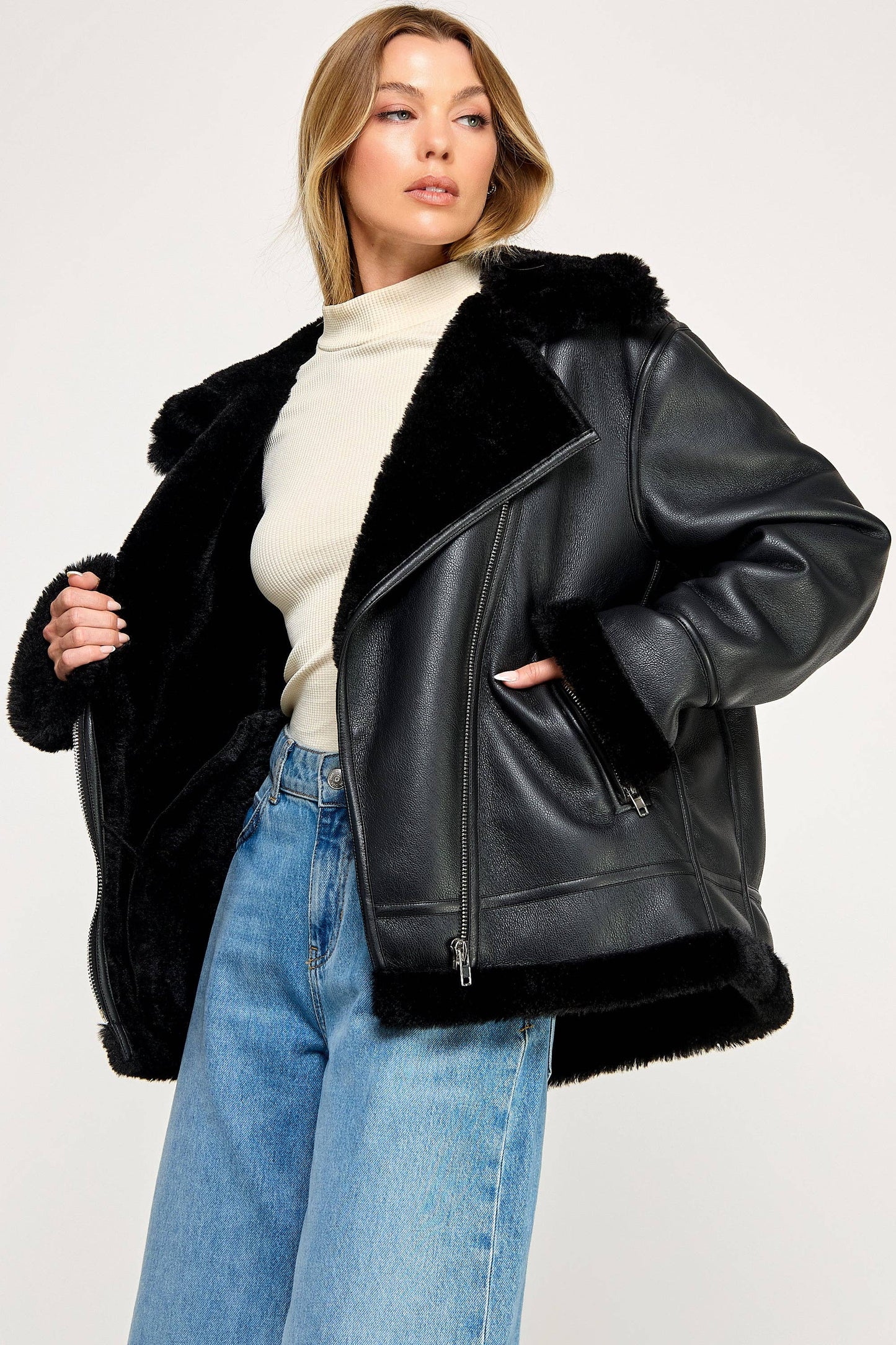 🖤 Liam Pilot Jacket – Oversized Shearling Vegan Leather