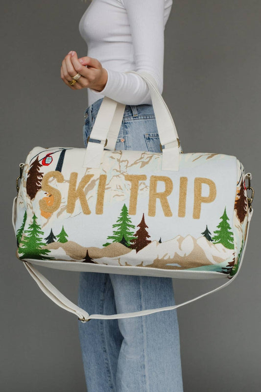 Ski Trip Duffel Bag – Vintage-Inspired Winter Travel Tote with Removable Strap