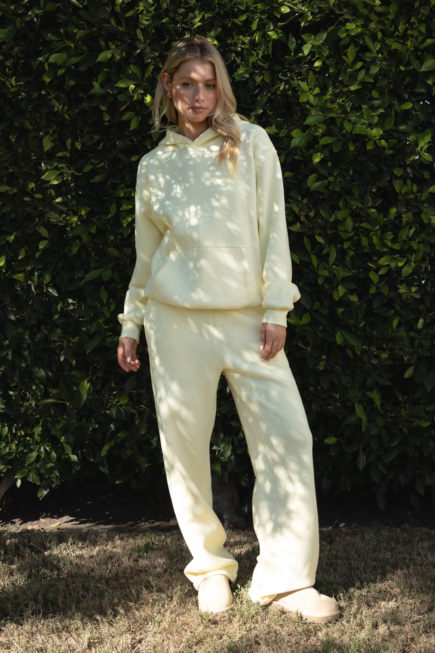 DAMI Cloud Fleece Classic Oversized Hoodie Kangaroo Pocket