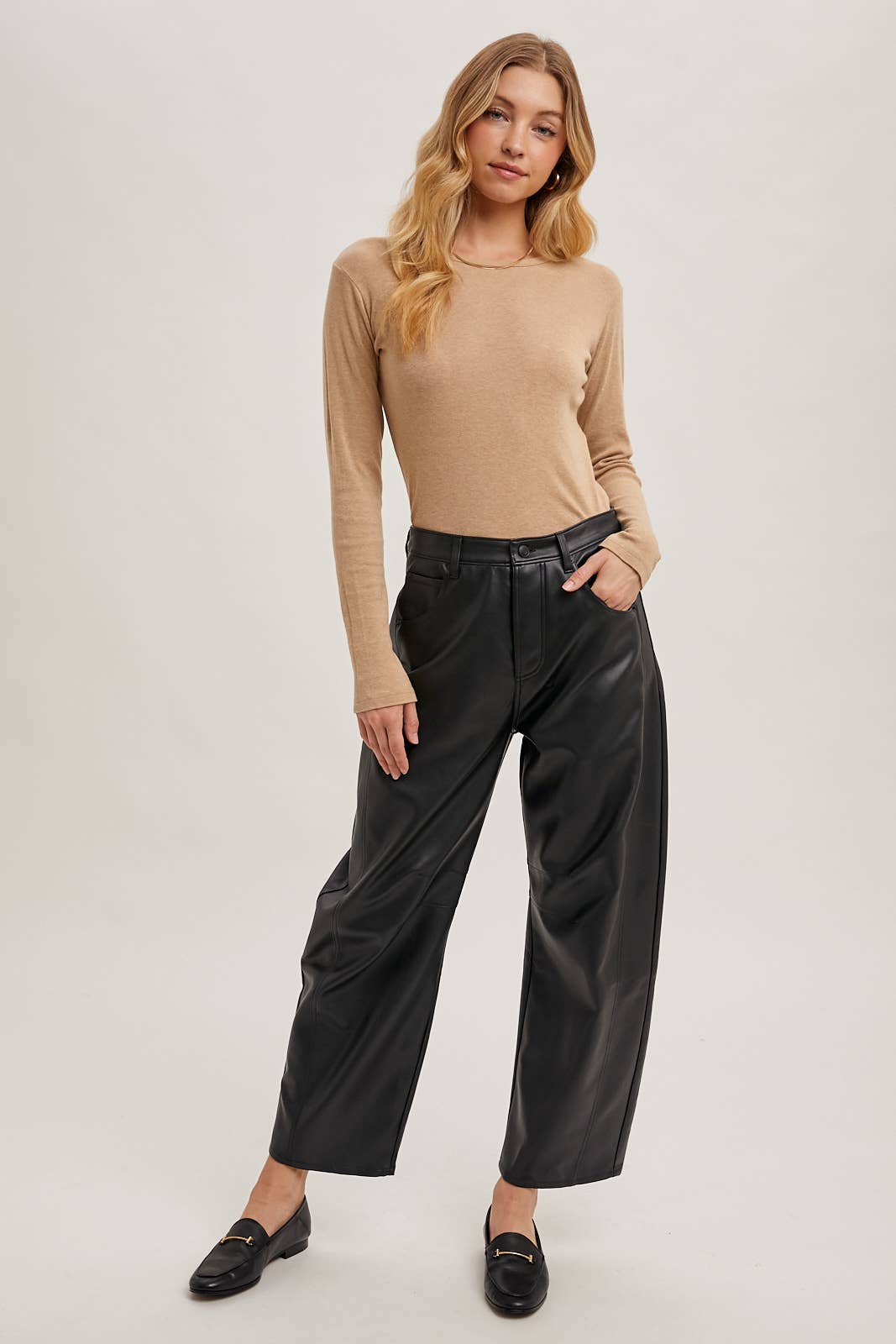 VEGAN LEATHER BARREL PANTS