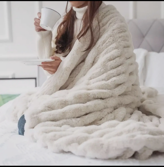 Cozy Faux Fur Throw Blanket – Ultra Plush, Ruched Luxury | 50” x 60
