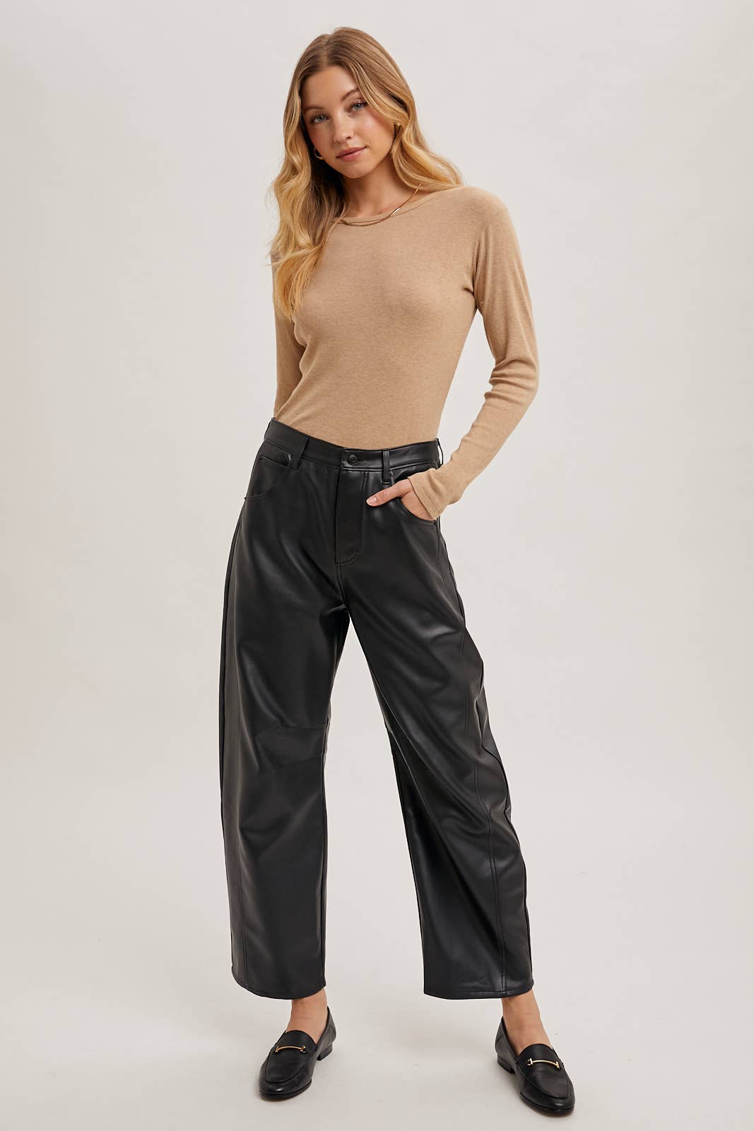 VEGAN LEATHER BARREL PANTS