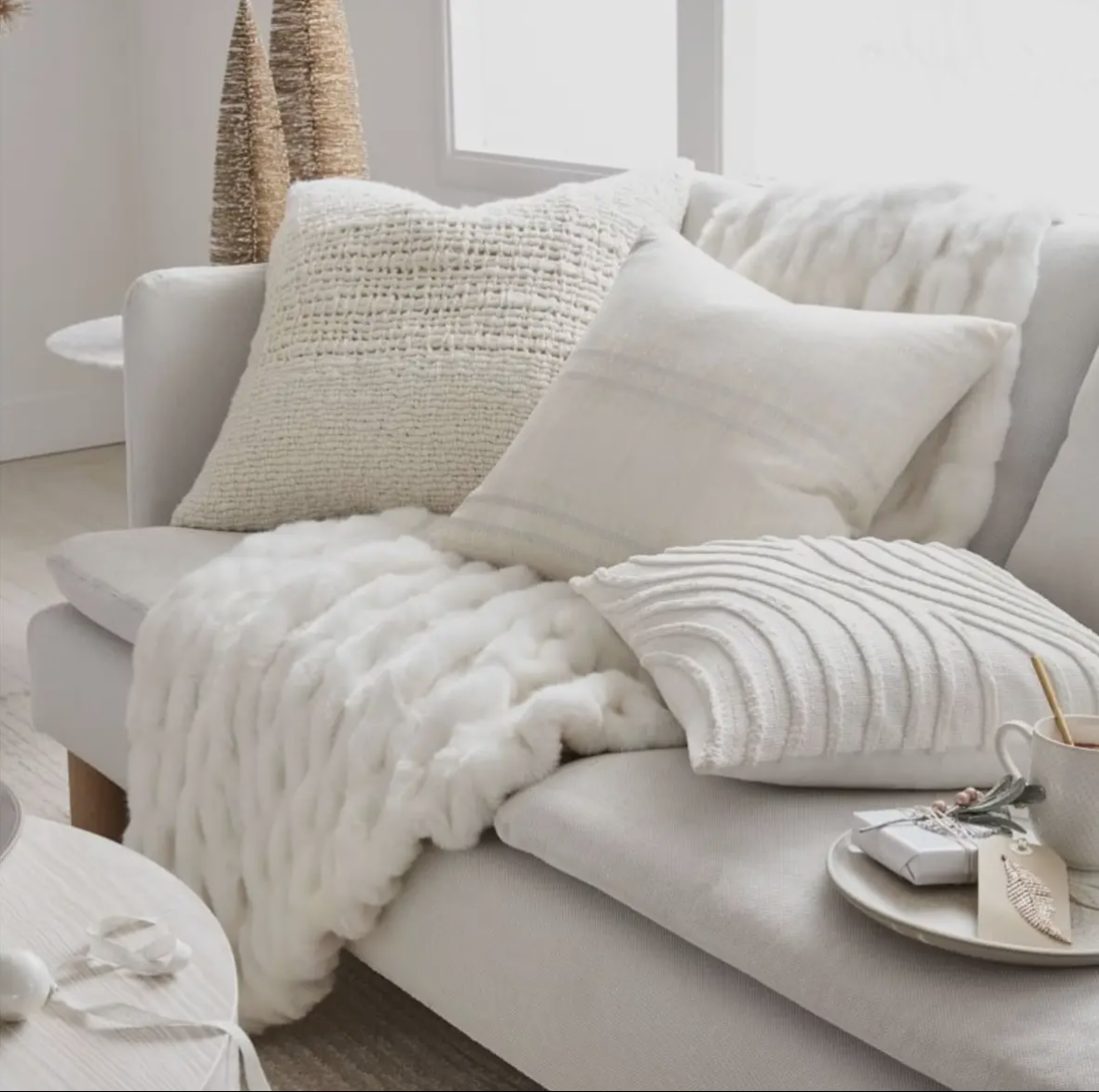 Cozy Faux Fur Throw Blanket – Ultra Plush, Ruched Luxury | 50” x 60