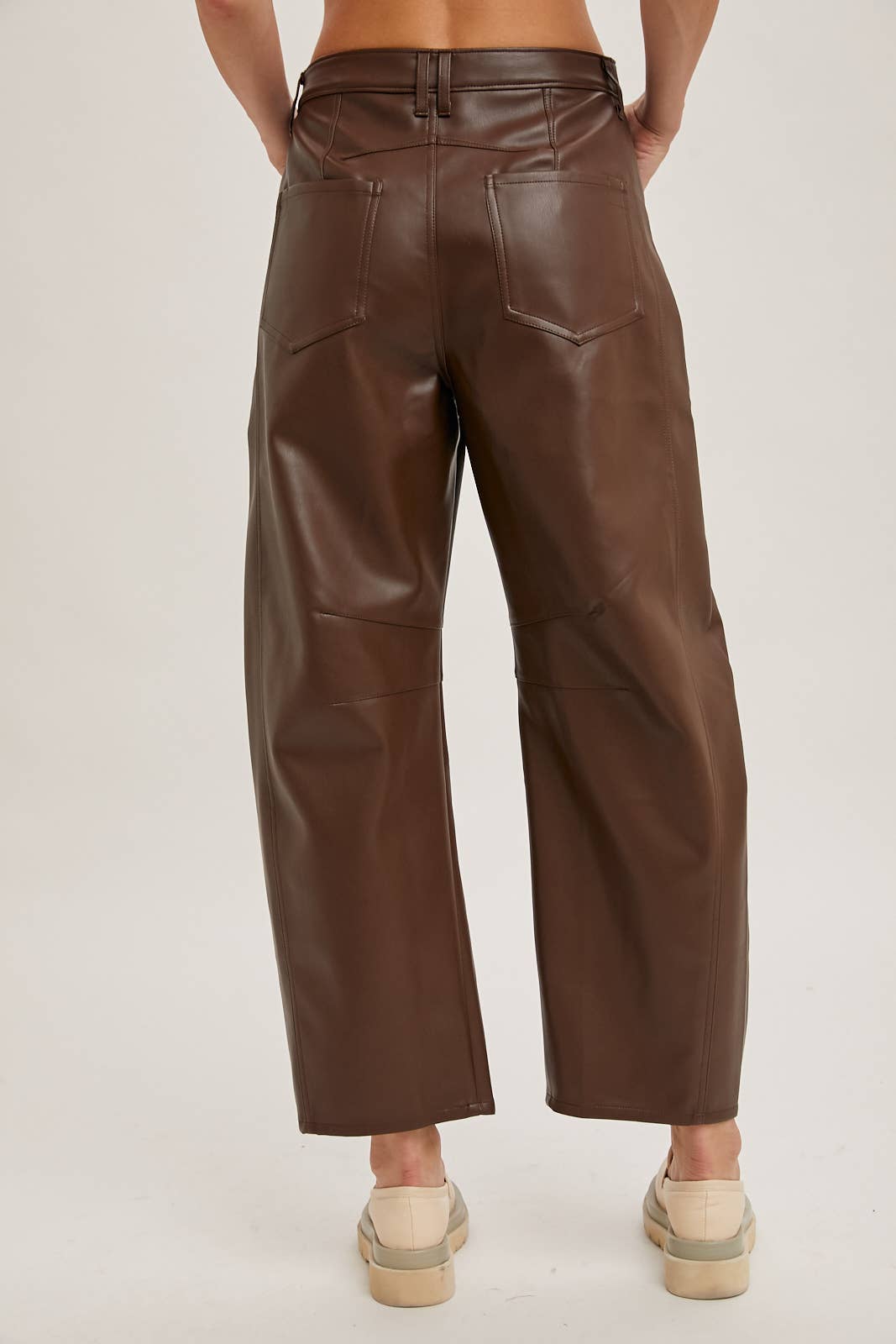 VEGAN LEATHER BARREL PANTS