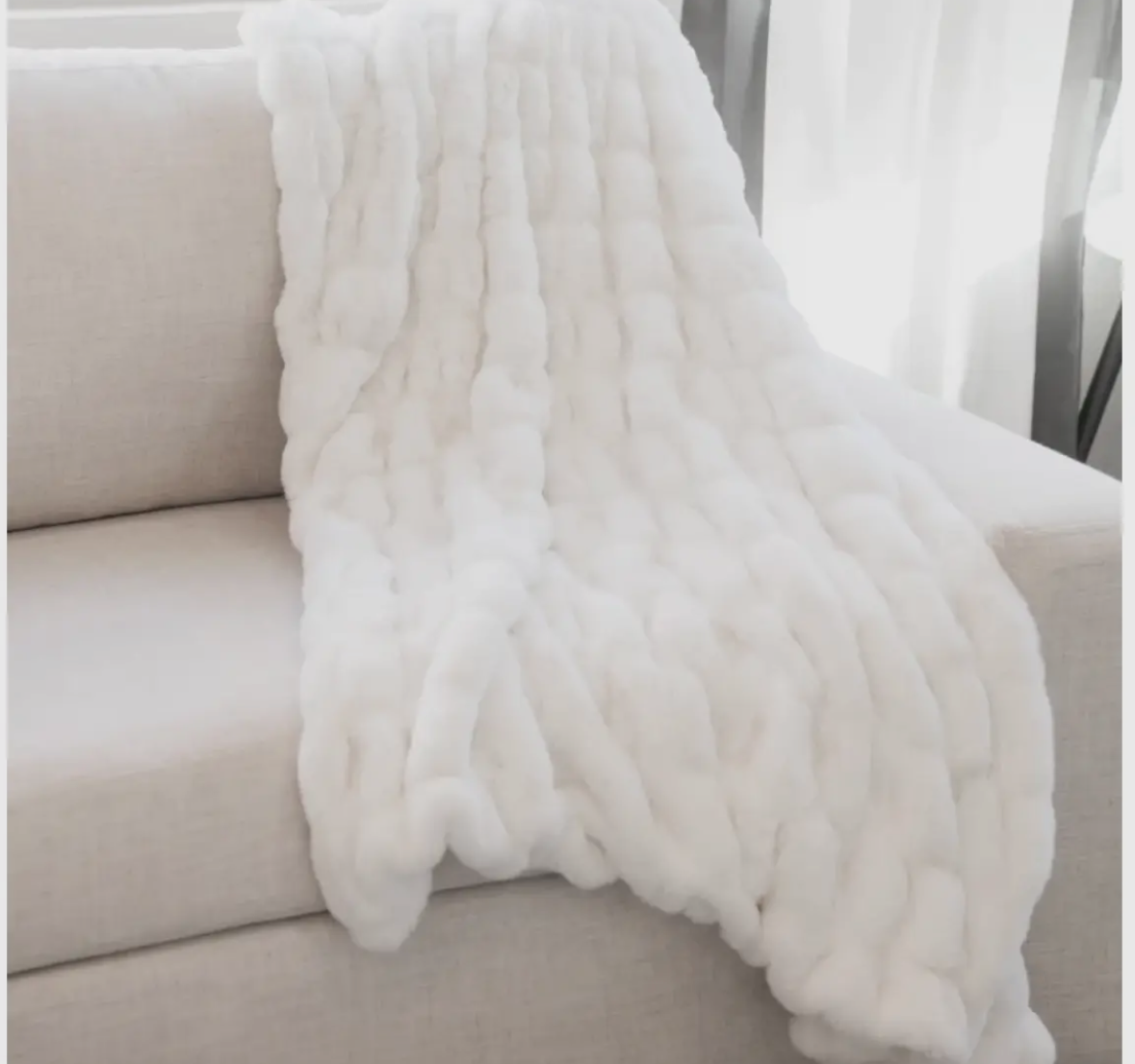 Cozy Faux Fur Throw Blanket – Ultra Plush, Ruched Luxury | 50” x 60