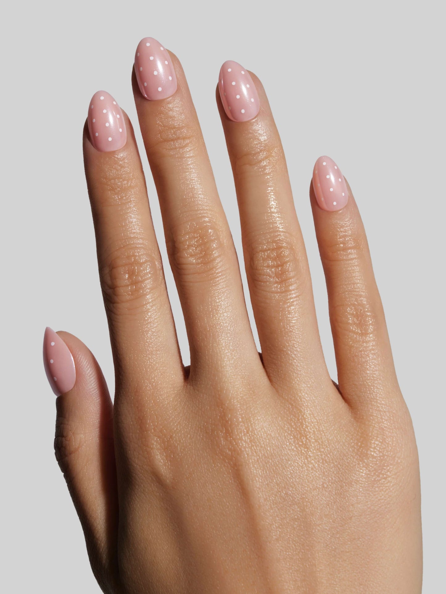 Angel Glaze Dot (Extra Short Almond)