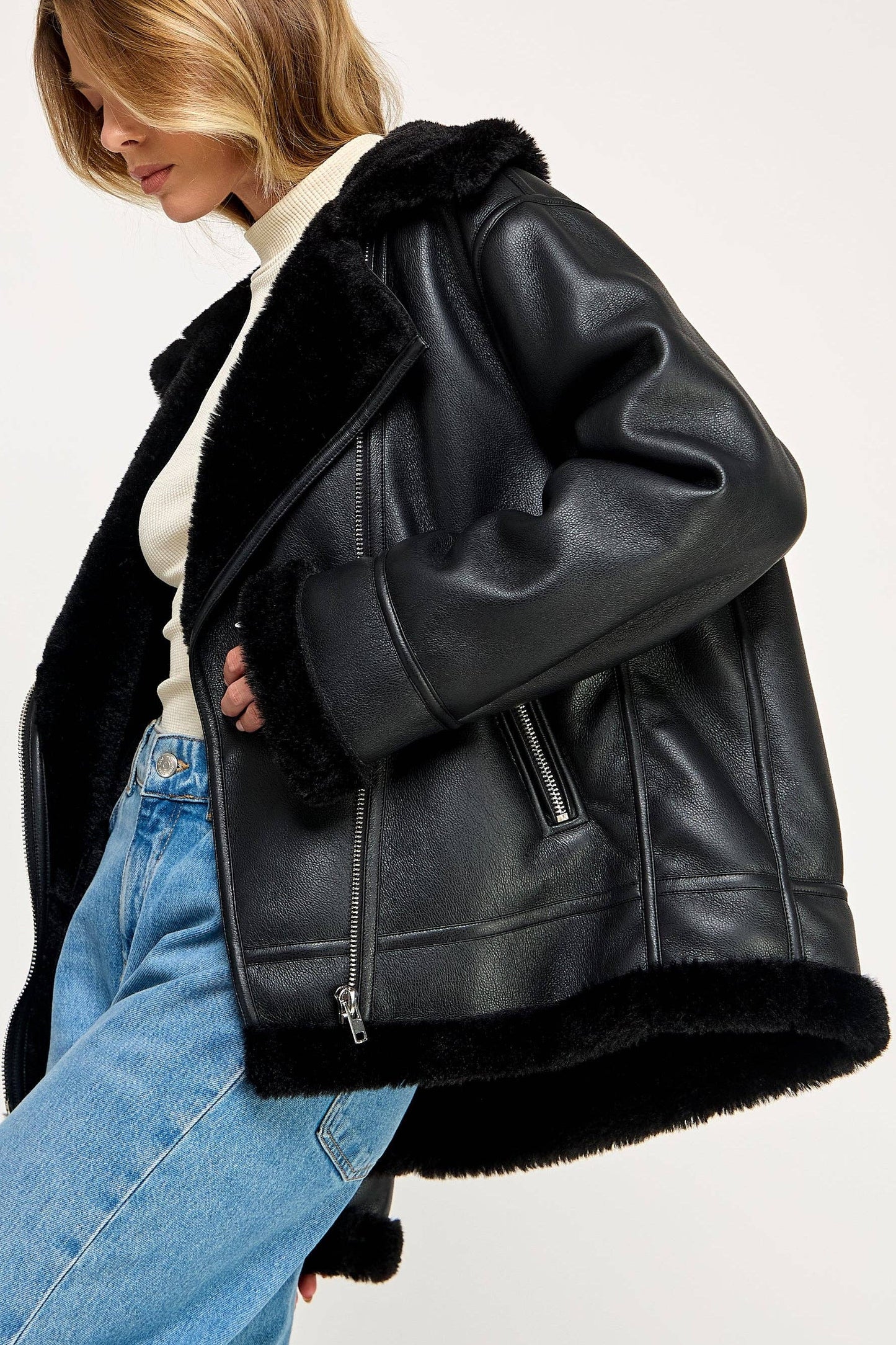 🖤 Liam Pilot Jacket – Oversized Shearling Vegan Leather