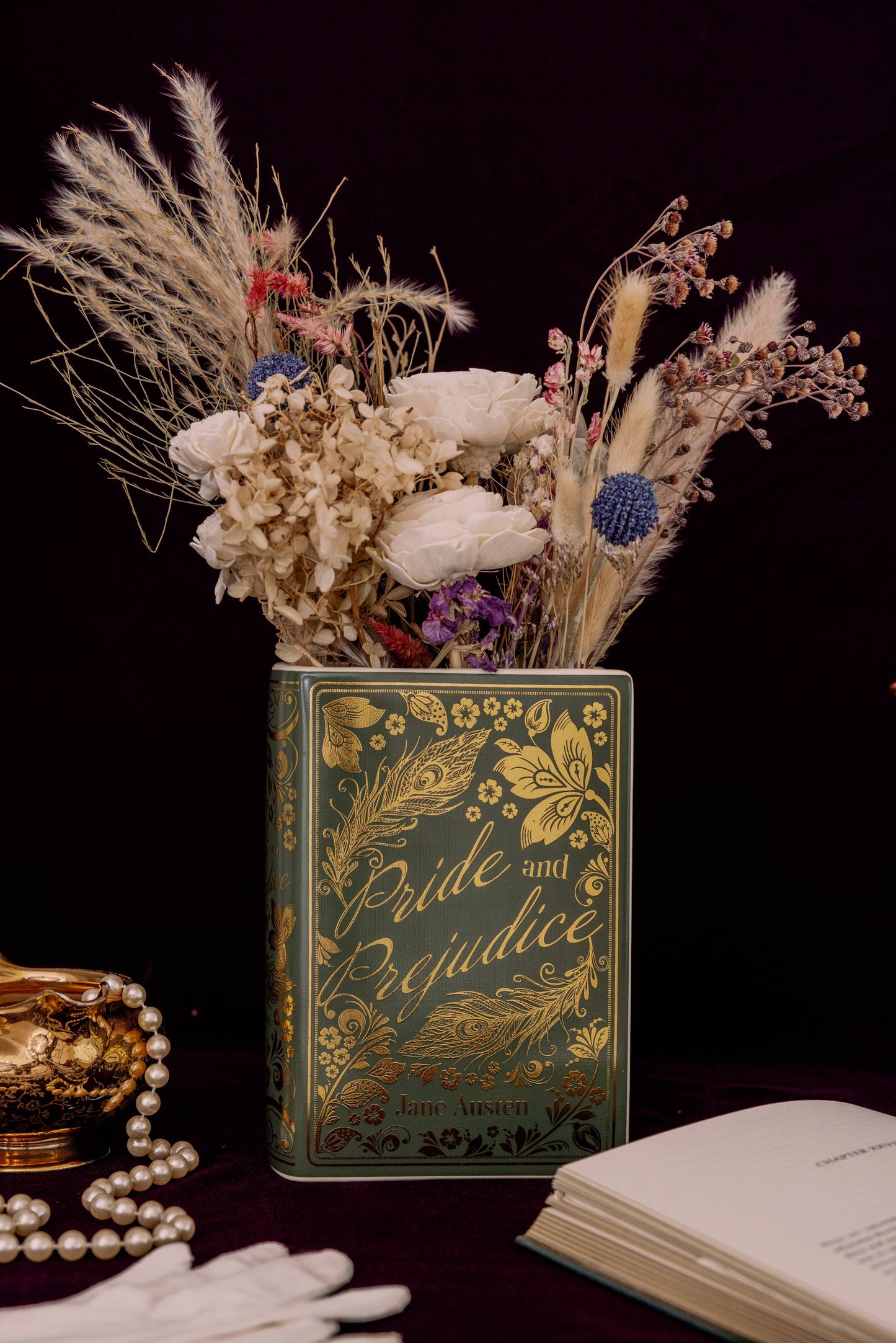 Pride & Prejudice Book Vase – Gold Edition | Jane Austen Literary Ceramic Vase