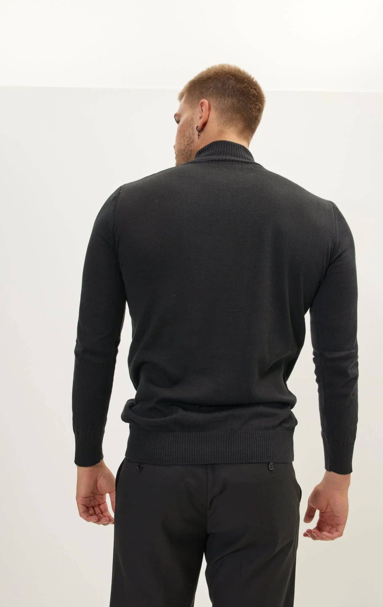 Men's Mock-Neck Relaxed Sweater - Black