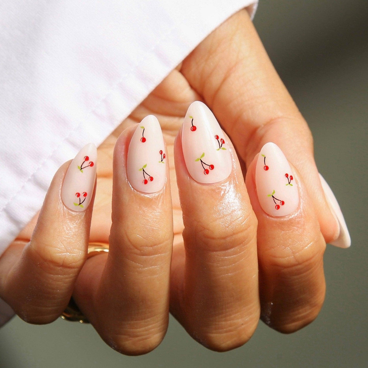 Dainty Cherry