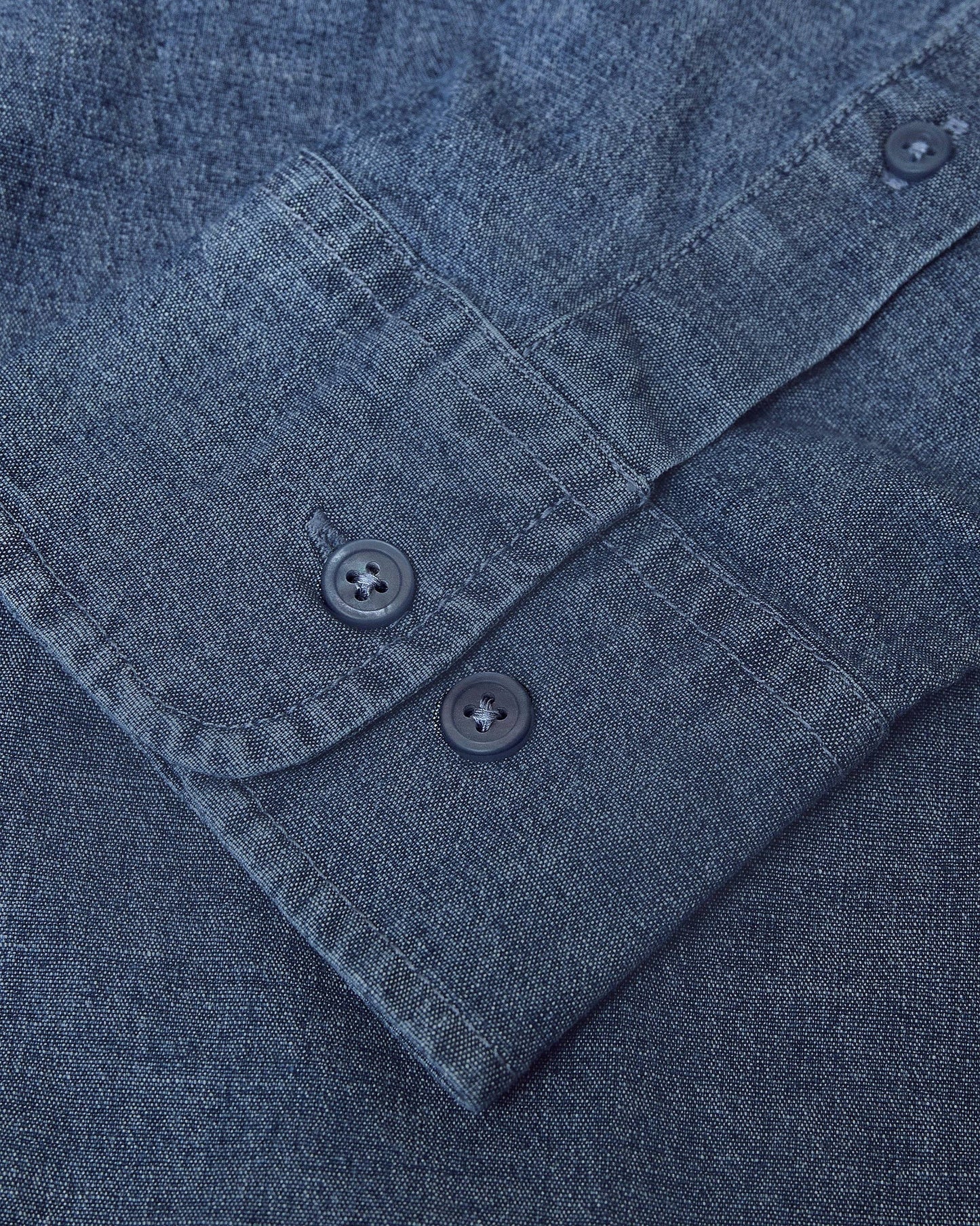 Men's Medium Indigo Wash Long Sleeve Chambray Shirt
