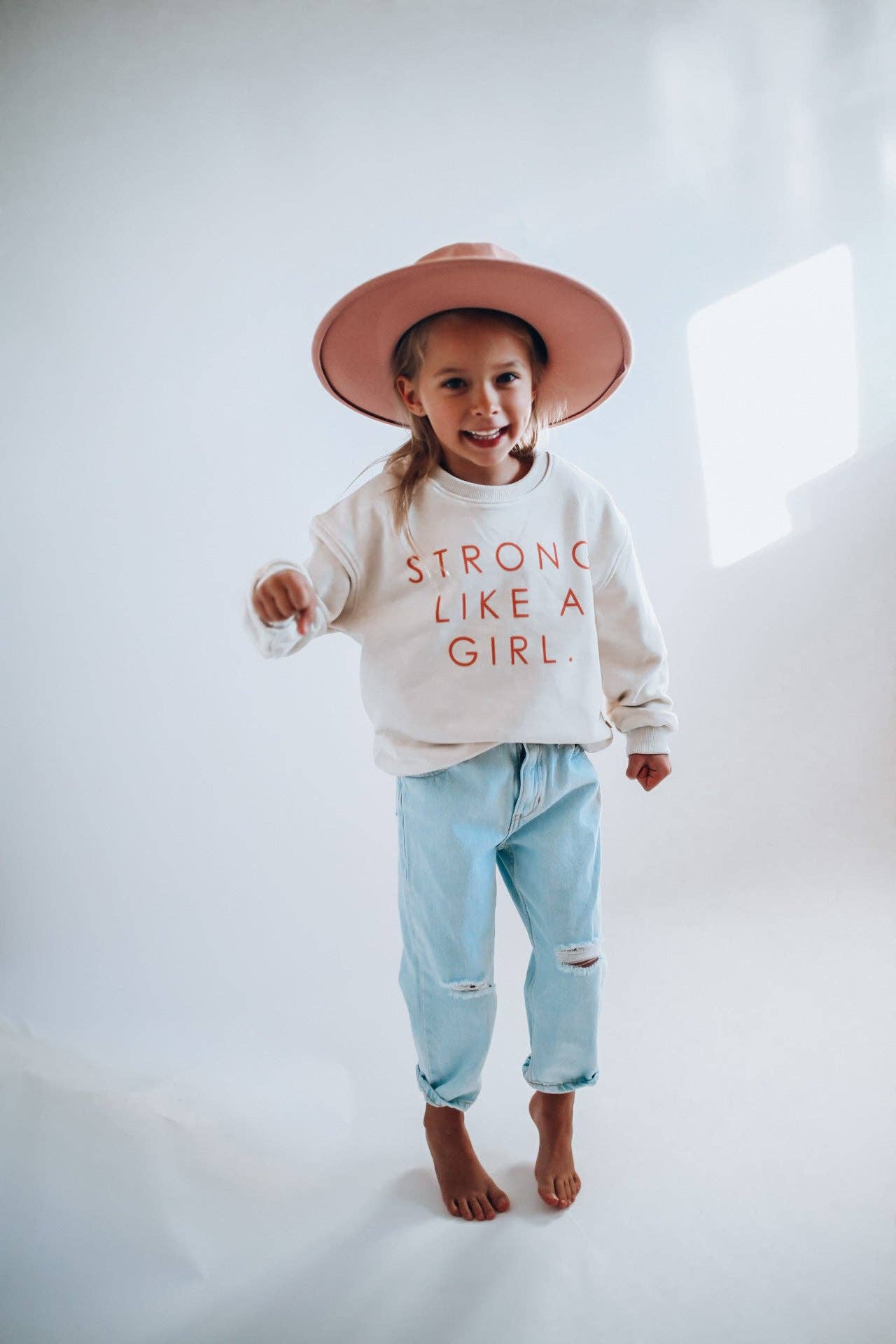 STRONG LIKE A GIRL Pullover | Peach