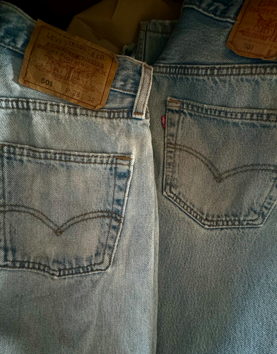 Unisex/Men's - Vintage Levi's Jeans 501s Only - Medium Wash
